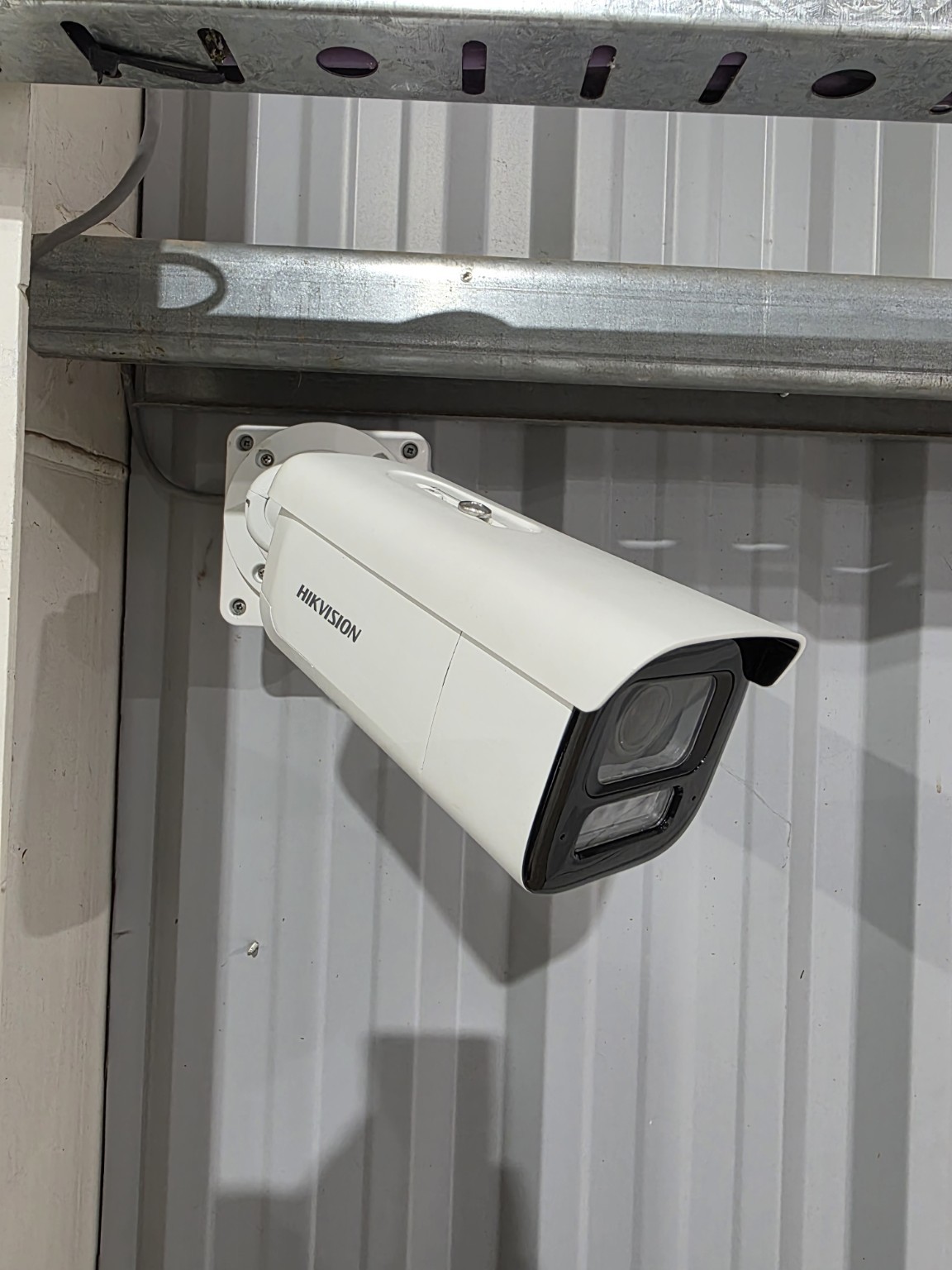 Seguridad inteligente realizada por AC